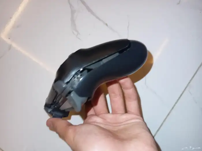 يد سوني فور اصلية 3