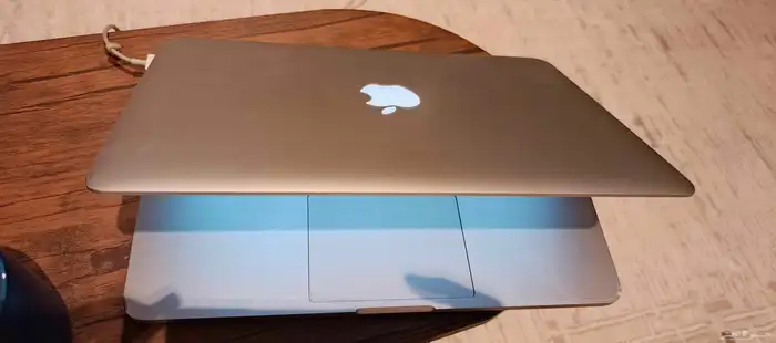 mac book bro 13 . 2015 0