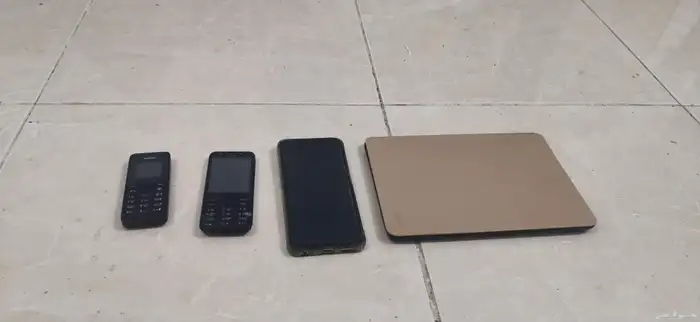للبيع أجهزة إتصالات 7
