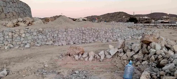 معلم حجر وتلبيس وتليوست وحجز كبر وسفير 0