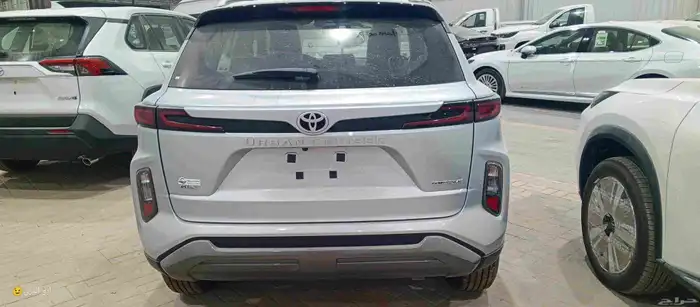 تويوتا اوربان كروزر فل كامل او ستاندر 2026 5