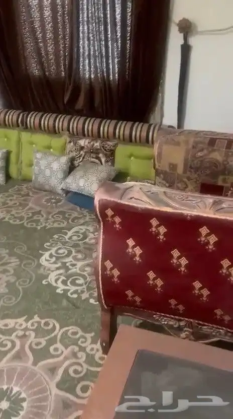 عفش اثاث مستعمل نظيف للبيع تلفزيون كنب سجاد كراسي 5