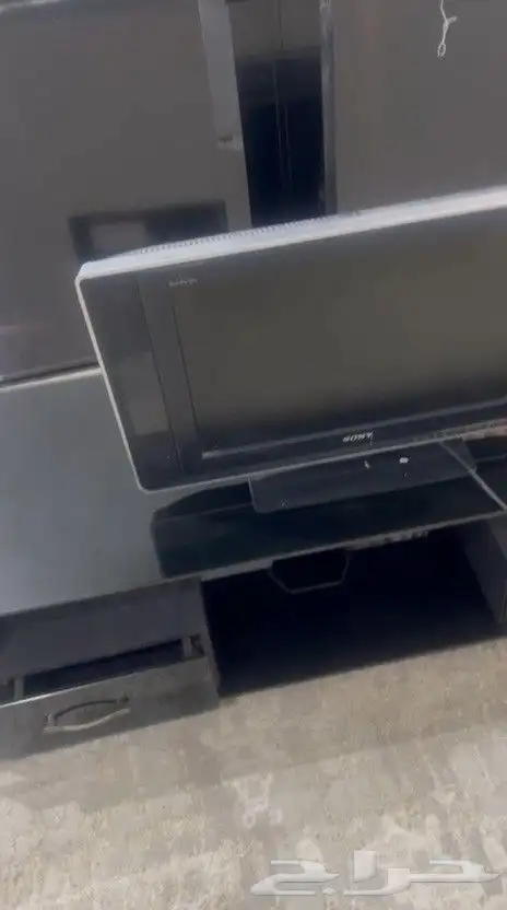 عفش اثاث مستعمل نظيف للبيع تلفزيون كنب سجاد كراسي 1