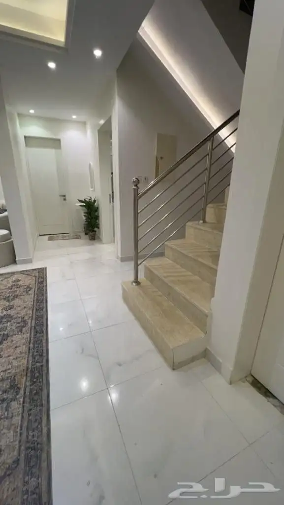 شقة علوية دورين للبيع في طويق 6