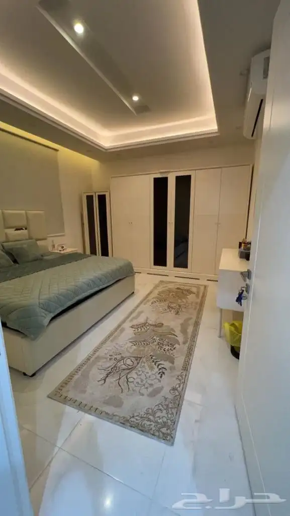 شقة علوية دورين للبيع في طويق 7