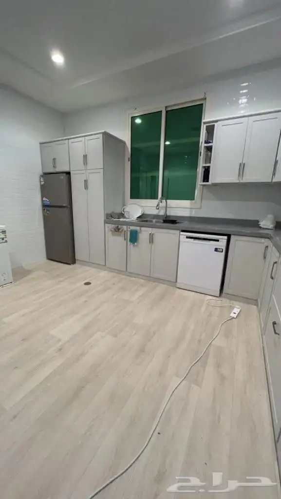 شقة علوية دورين للبيع في طويق 4