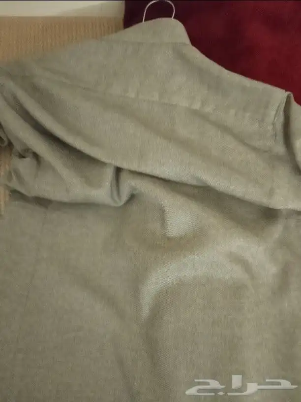 شوز رياضي شبيه النا يك مقاس 41جديد ويوجد ثوبين شتويه 2