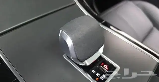 رينج روفر فيلار 8