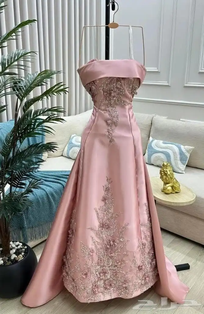 فستان فخم ينفع لأخت العروسه إستخدام مره واحده ب 200 ريال 0