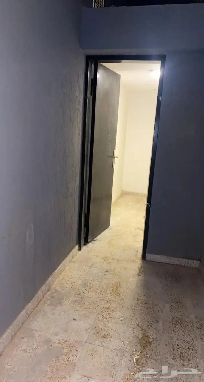 شقه ارضيه للايجار فى المهدية مدخلين 3 غرف وصاله السعر 36 الف 6