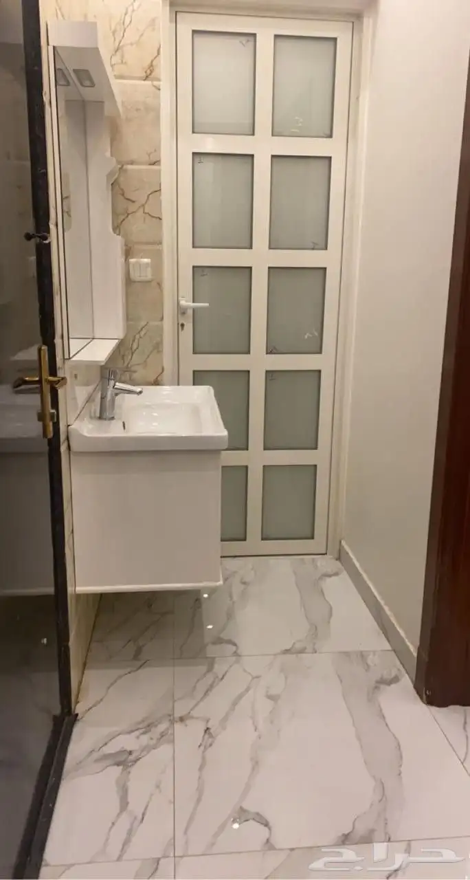 شقه ارضيه للايجار فى المهدية مدخلين 3 غرف وصاله السعر 36 الف 1