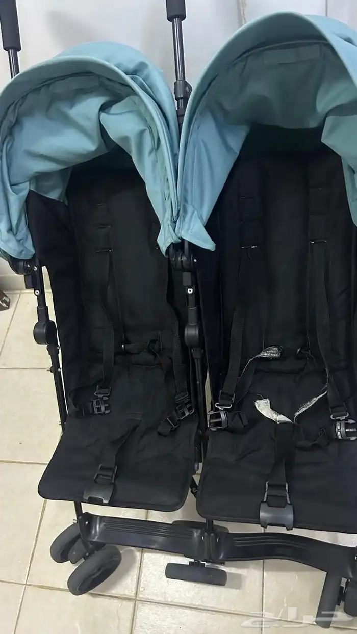 عربيه اطفال تؤام 0