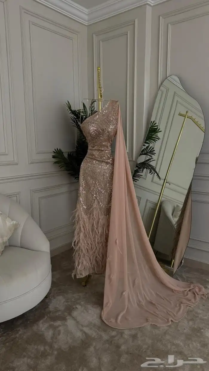 فساتين مناسبات حديثه وراقية خامات فخمه ومريحه في اللبس نشحن 47