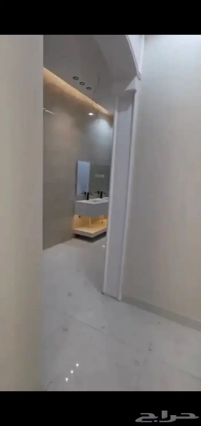 للبيع بيت دور واحد وسط تربة 5