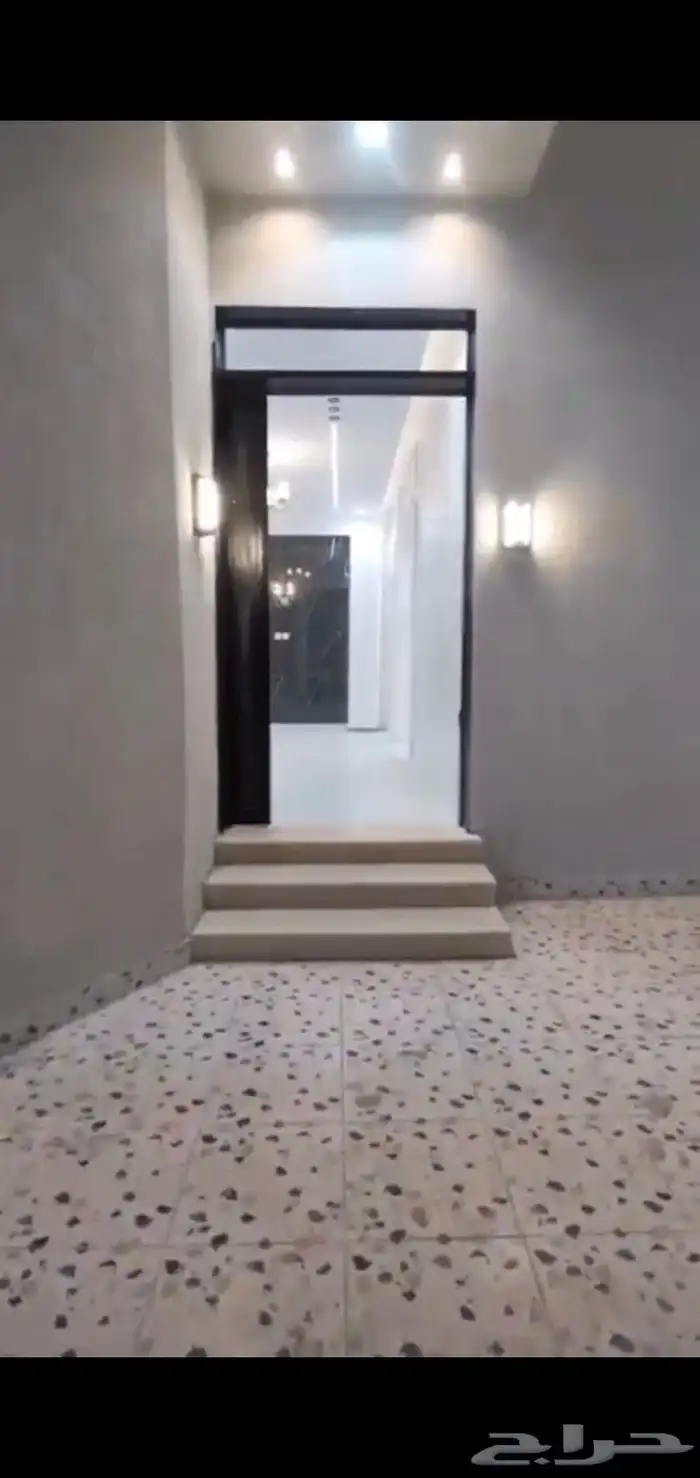 للبيع بيت دور واحد وسط تربة 2