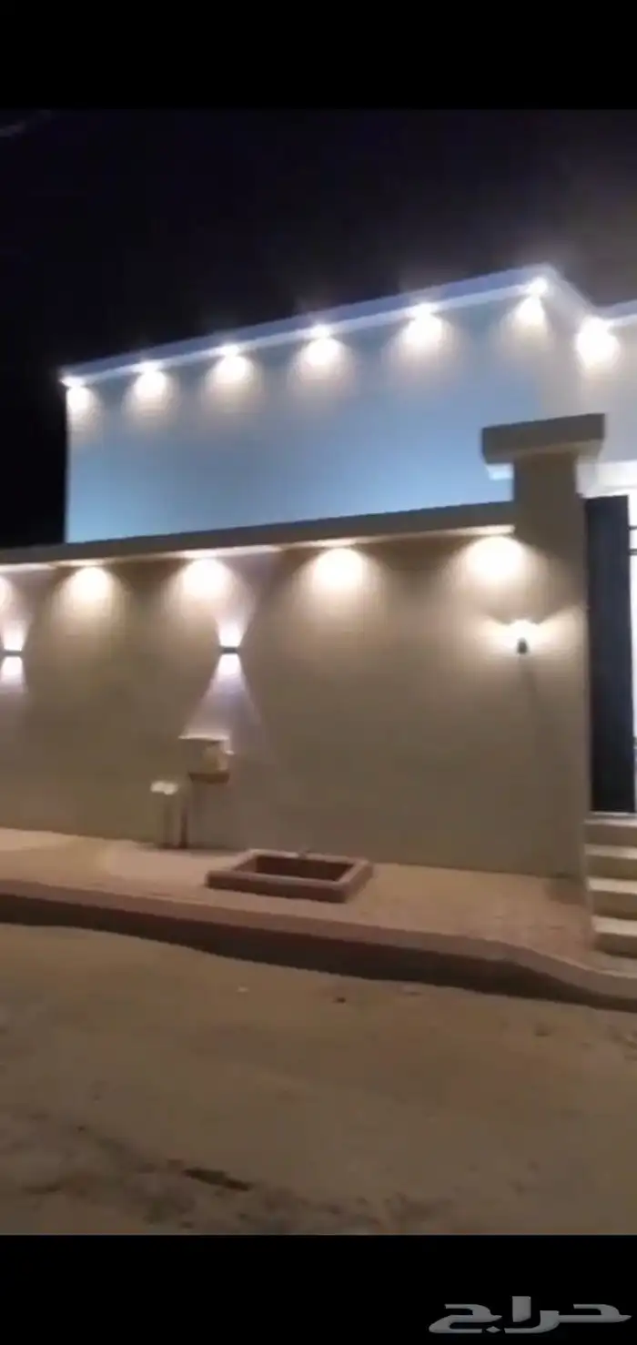 للبيع بيت دور واحد وسط تربة 0