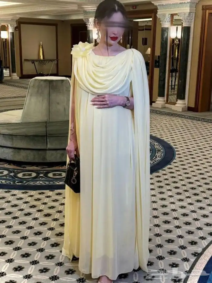 فساتين مناسبات حديثه وراقية خامات فخمه ومريحه في اللبس نشحن 40