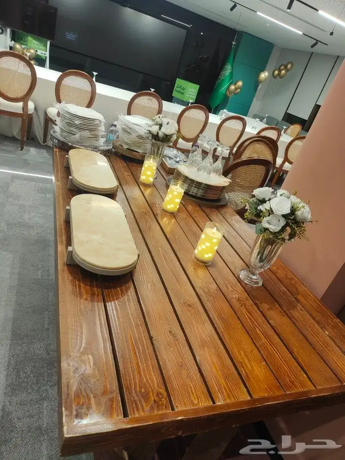 عندنا كراسي وطاولات قهوجين وصبابين 1