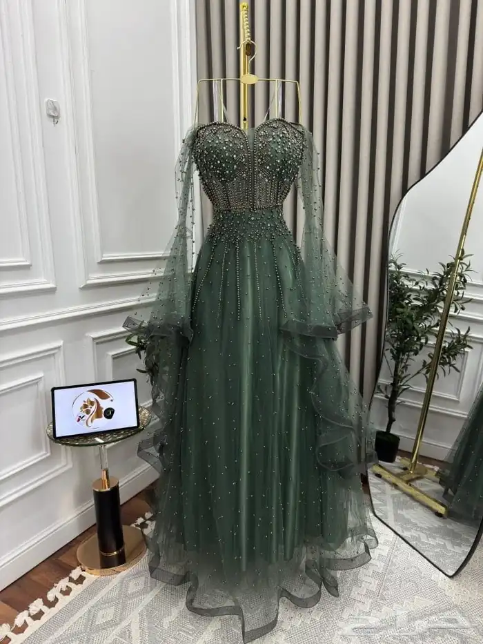 فساتين مناسبات حديثه وراقية خامات فخمه ومريحه في اللبس نشحن 6