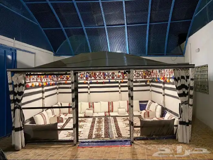 بيت شعر ملكي ثابت 5