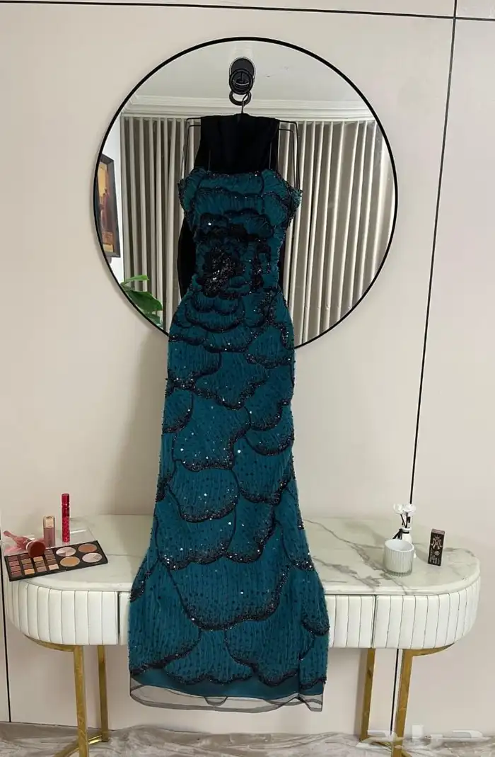 فساتين مناسبات حديثه وراقية خامات فخمه ومريحه في اللبس نشحن 10