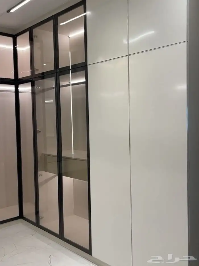 تفصيل خزائن وديكورات خشبيه 1