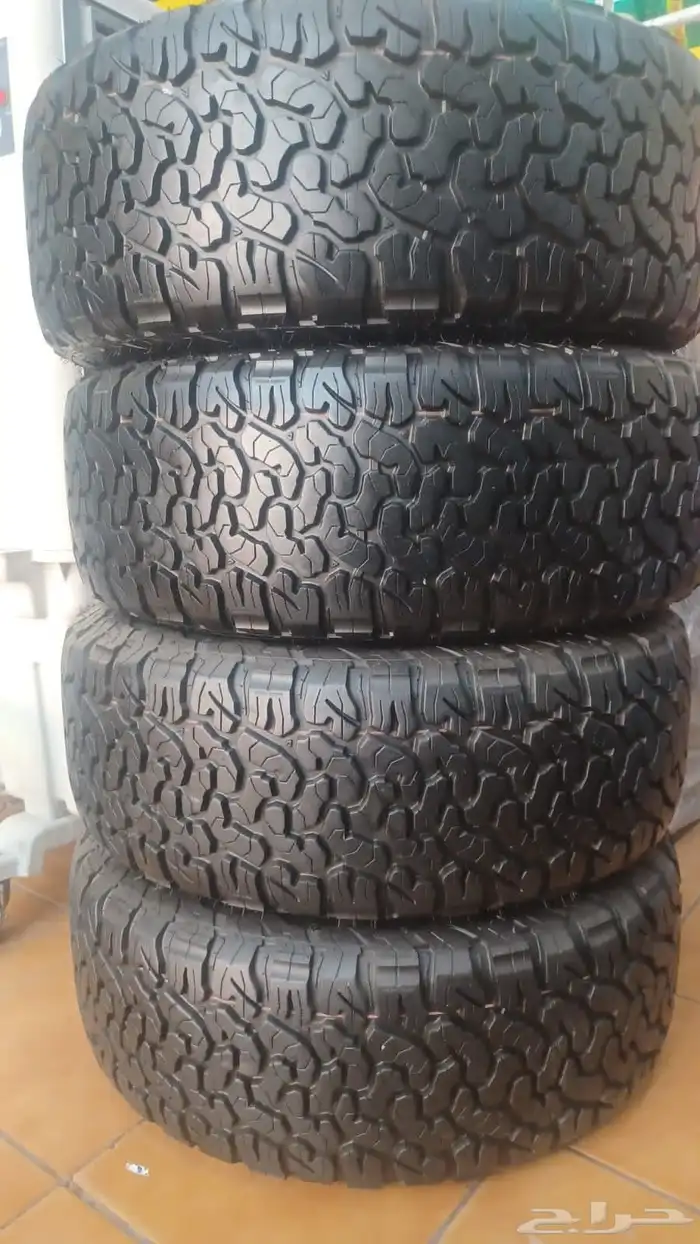 طقم كفرات نضيفة مقاس حجري وادواي معا جنوط شبه جديد برايد 0