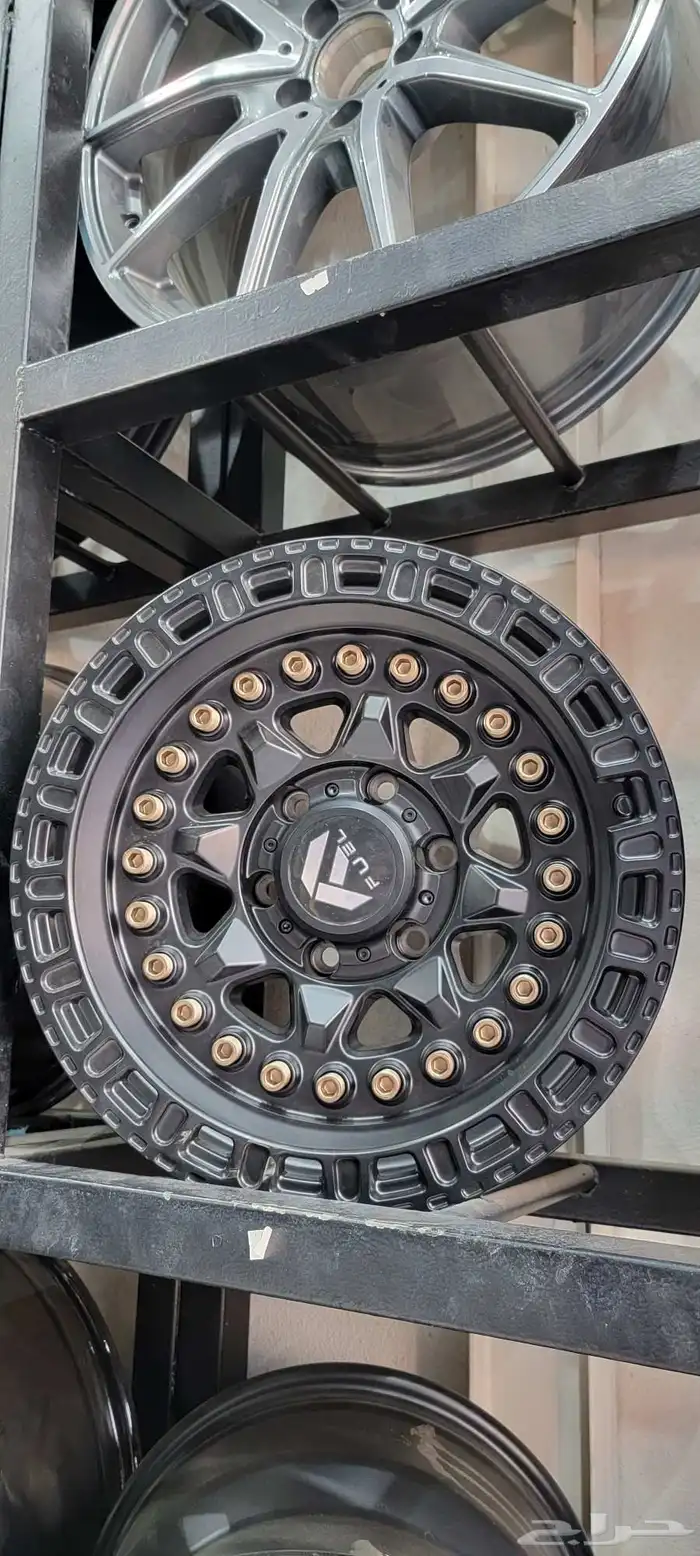 جنوط افرود تركب على جميع السيارات وكفرات نص حجري بجميع المقا 4