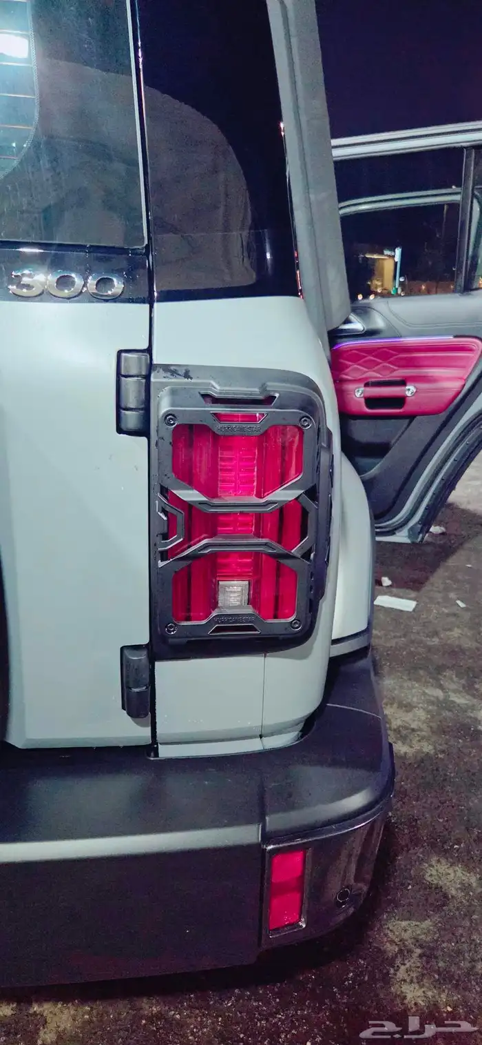 حمايه اسطب تانك 300 0