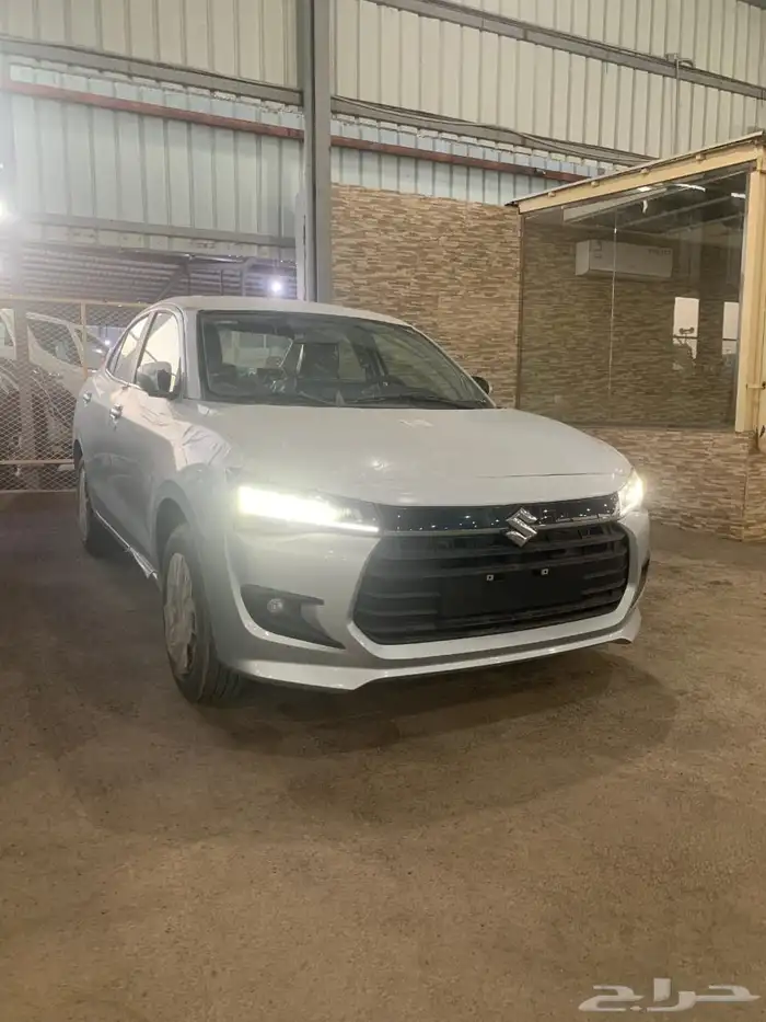 سوزوكي ديزاير GLX الشكل الجديد موديل 2025 4