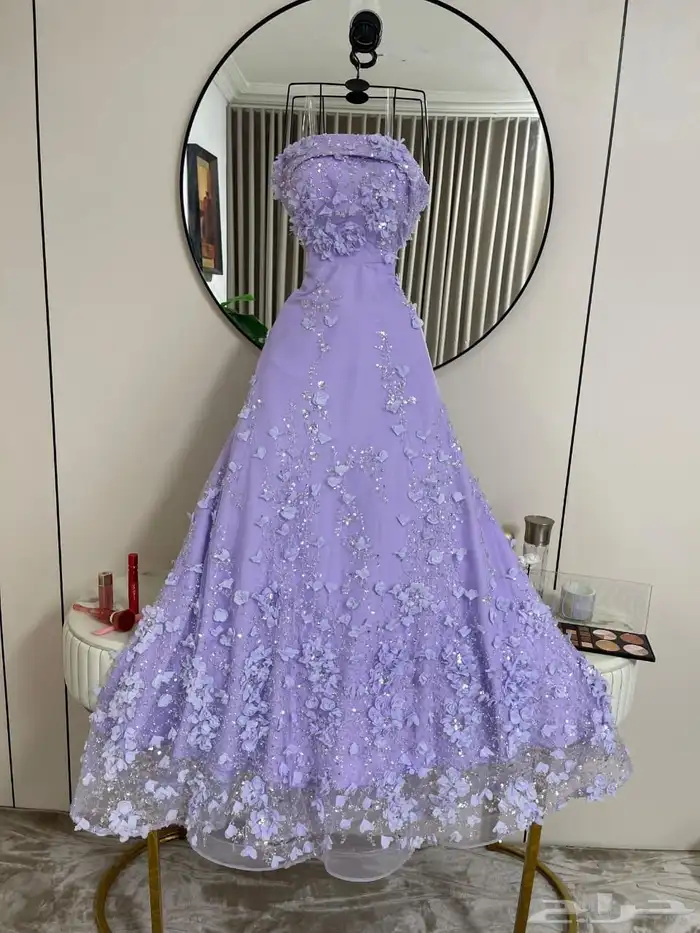 فساتين مناسبات حديثه وراقية خامات فخمه ومريحه في اللبس نشحن 0