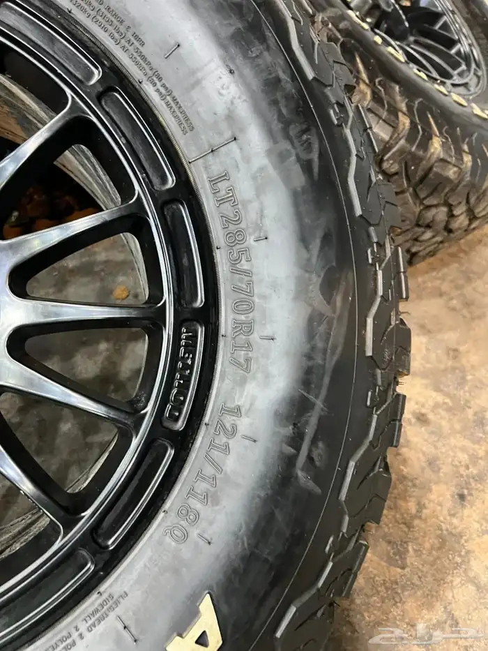 كفرات نص حجري ودواي مع جنوط ميثود 6 مسمار مقاس 17 فتك وسيرا 29