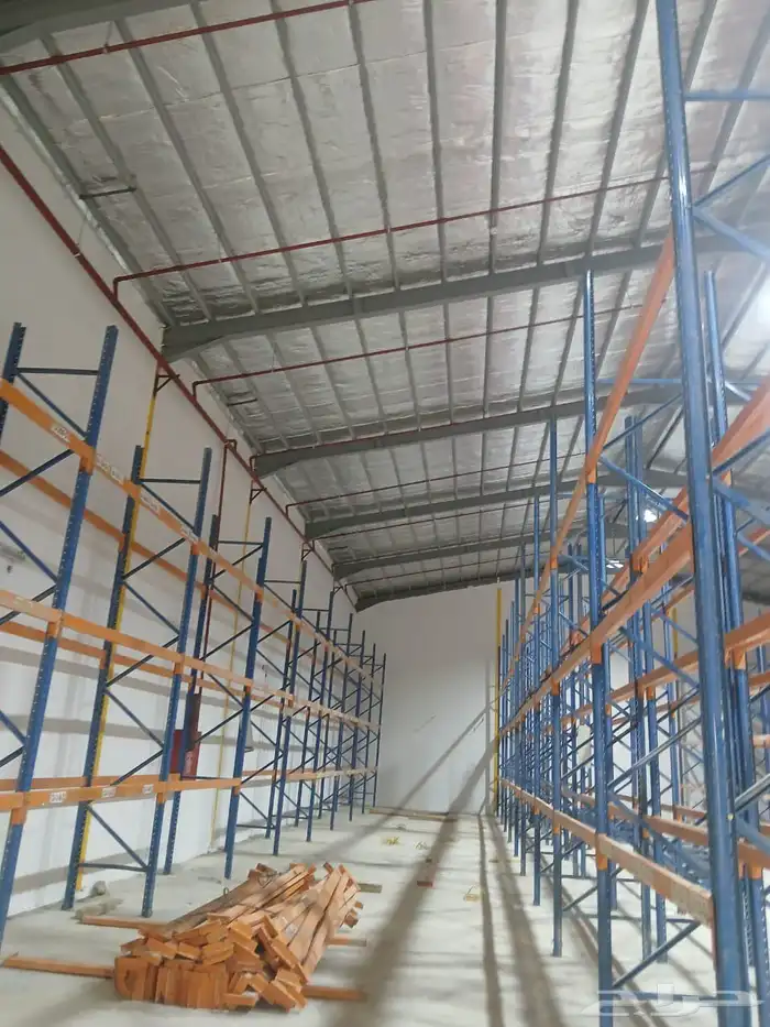 الحق العرض على رفوف مستودعات تصفيات 0