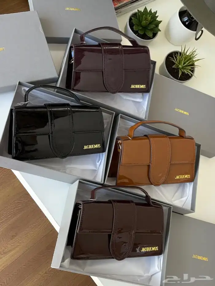 شنط ماركه يتوفر لدينا ماركه عدادت النوع توصيل جده ورياض 29