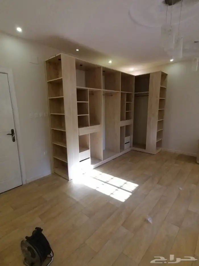 نجار فك وتركيب غرف النوم والمطابخ والديكورات بجميع انواعها 3