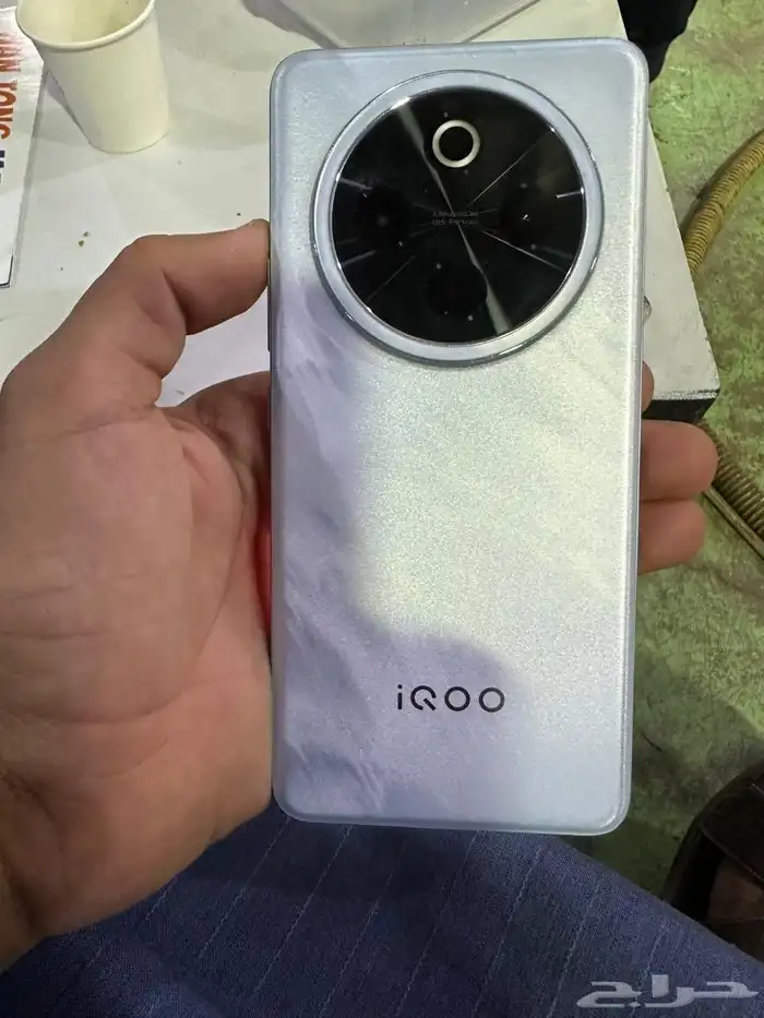 للبدل او البيع جوال فيفو vivo iqoo z10 1