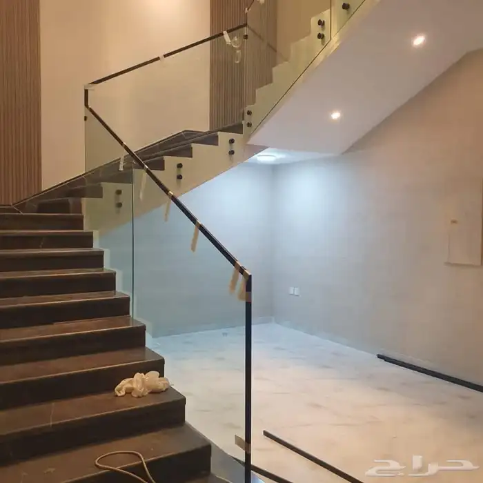 ابواب فولدنج زجاج سيكوريت 7