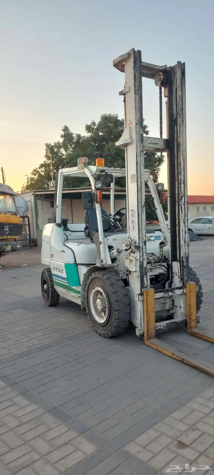 رافعة للبيع مديل 2010 3