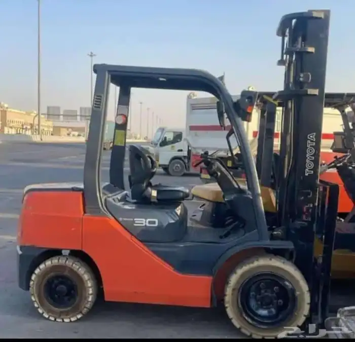 رافعه شوكيه للايجار 1