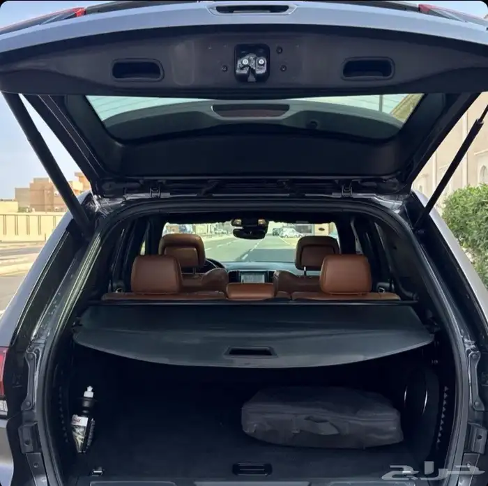 جيب جراند شيروكي SRT 2018 تأتي بمواصفات رائعة تشمل  -  المحر 4