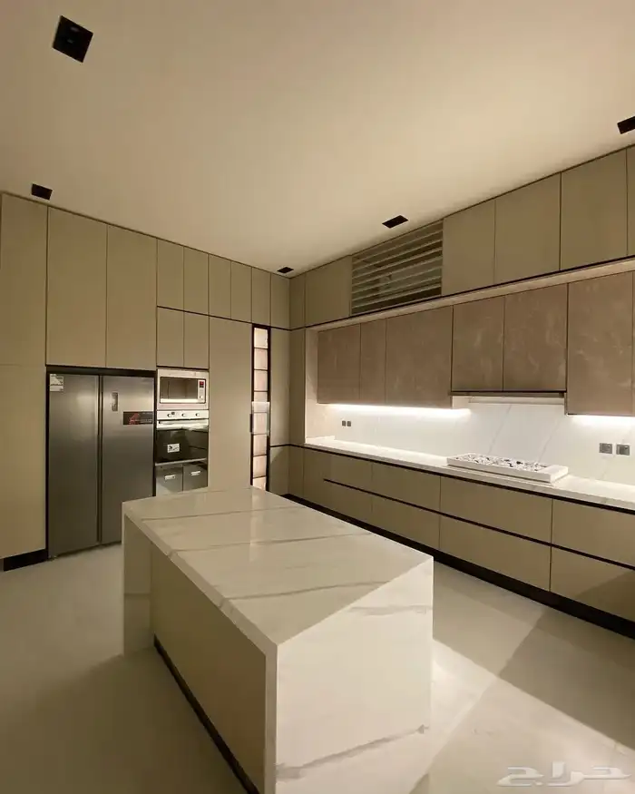 نقدم مطابخ عملية وحلول تخزين ذكية تناسب كل المساحات 1