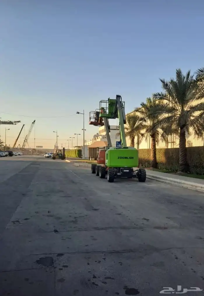 سيزر لفت مان لفت رافعة شوكية كرينات 2