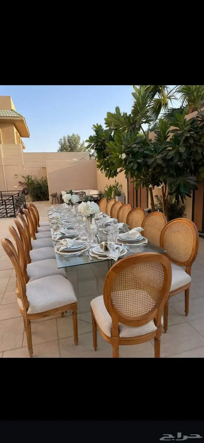 للحفلات والمناسبات قهوجينن وصبابين كراسي بنوعها اطولات بأنوا 1