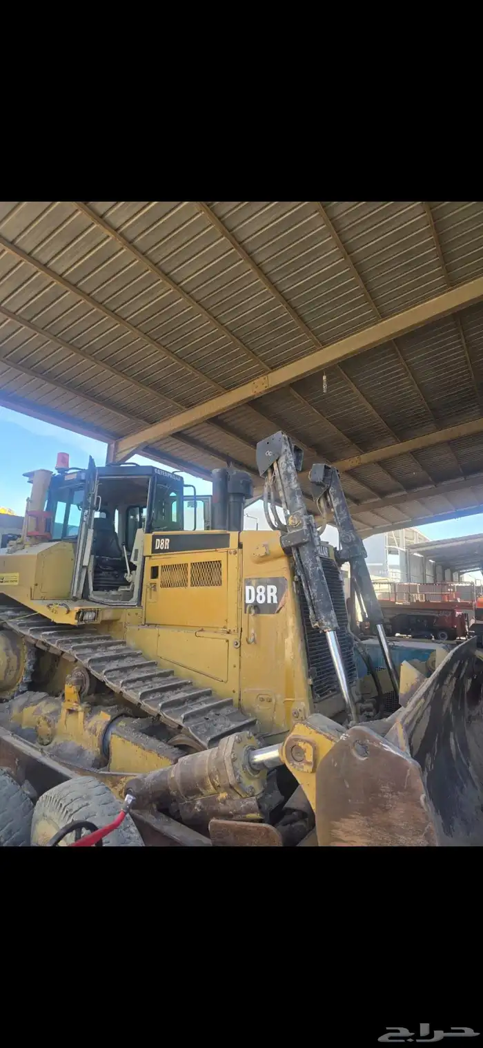 بلدوزر D8R مديل2008 2