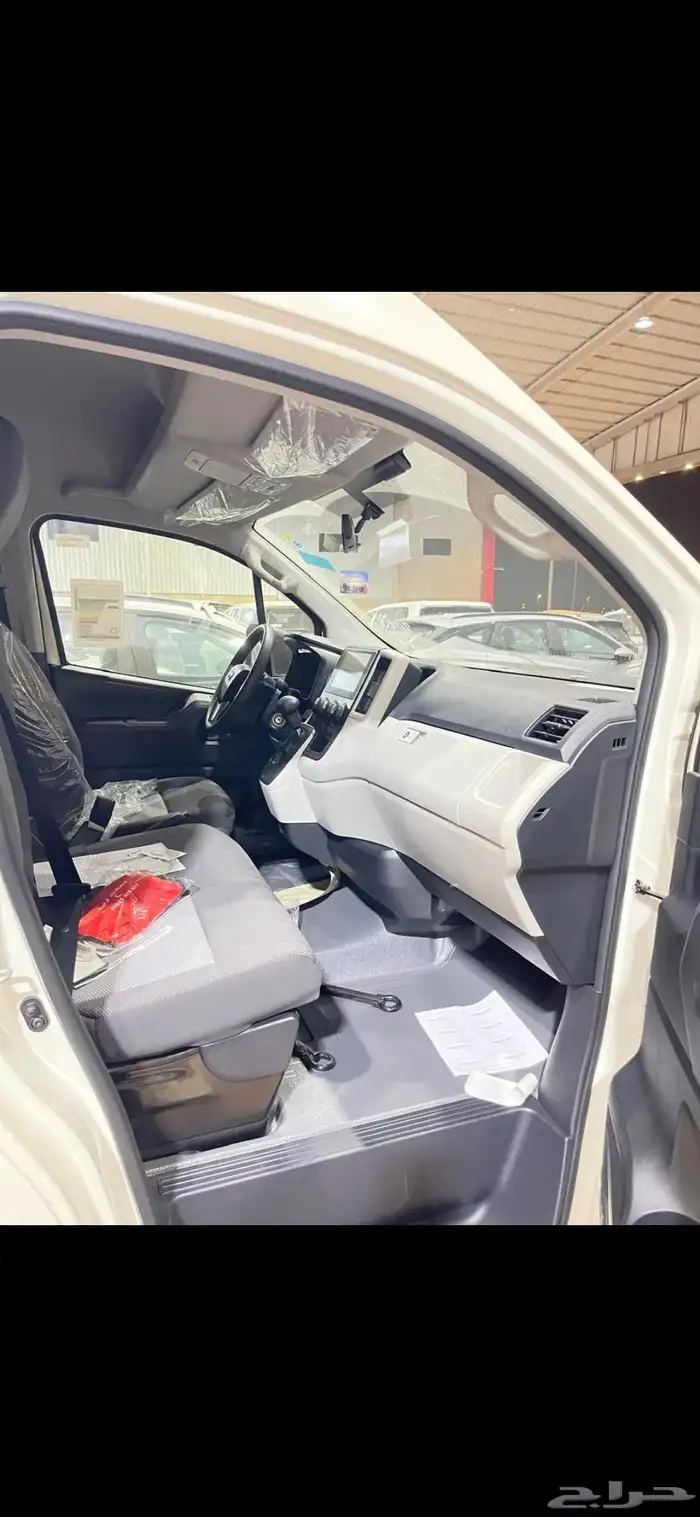 تويوتا هاي اس بضاعه سقف عالي باب مفصلي ديزل 2025 8