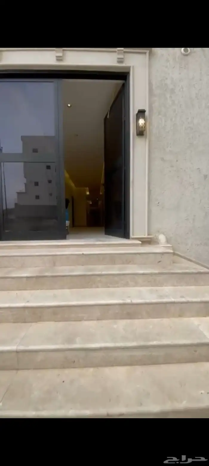 للبيع فلل تاون هاوس موقع مميز تشطيبات فاخرة 1