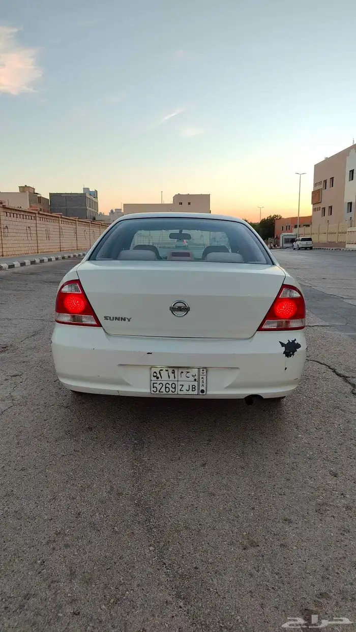 نيسان صني 2010 2