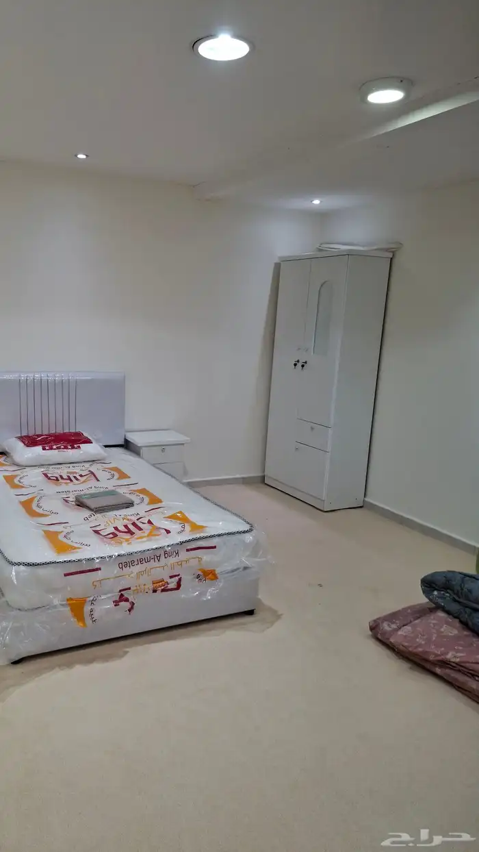 غرفة نفر ونص مكونة من 5قطع اجمالي 650فقط 5