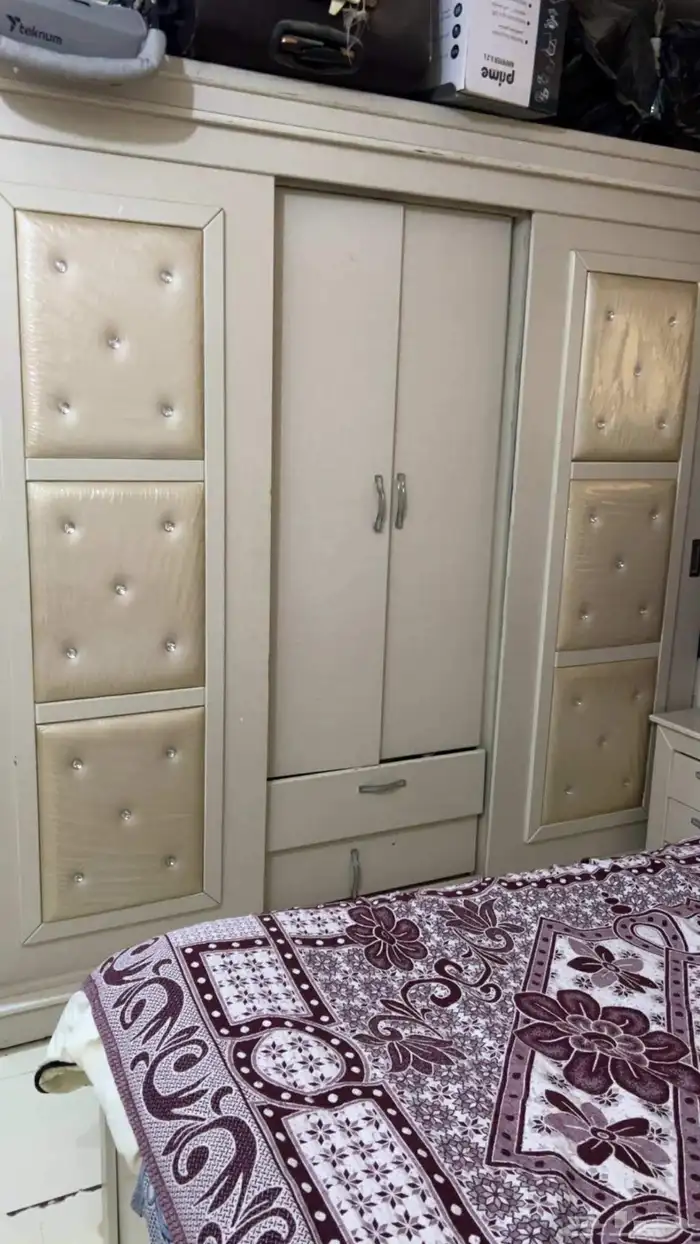 غرفه نوم كامله بالمرتبه استعمال بيسط جدا 1