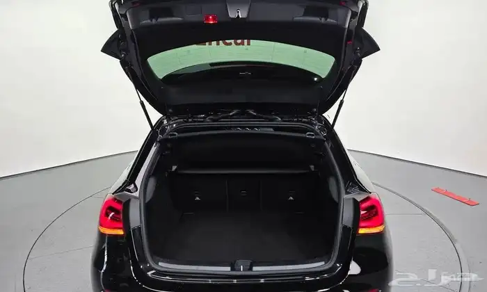 مرسيدس A220 هاتشباك 2021 18